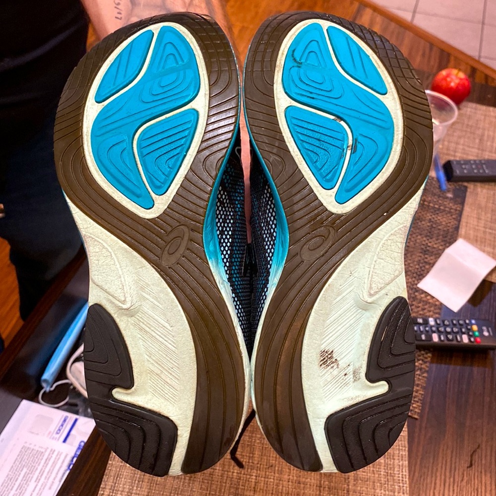 ASICS NOSSA FF - Picture 7 of 7